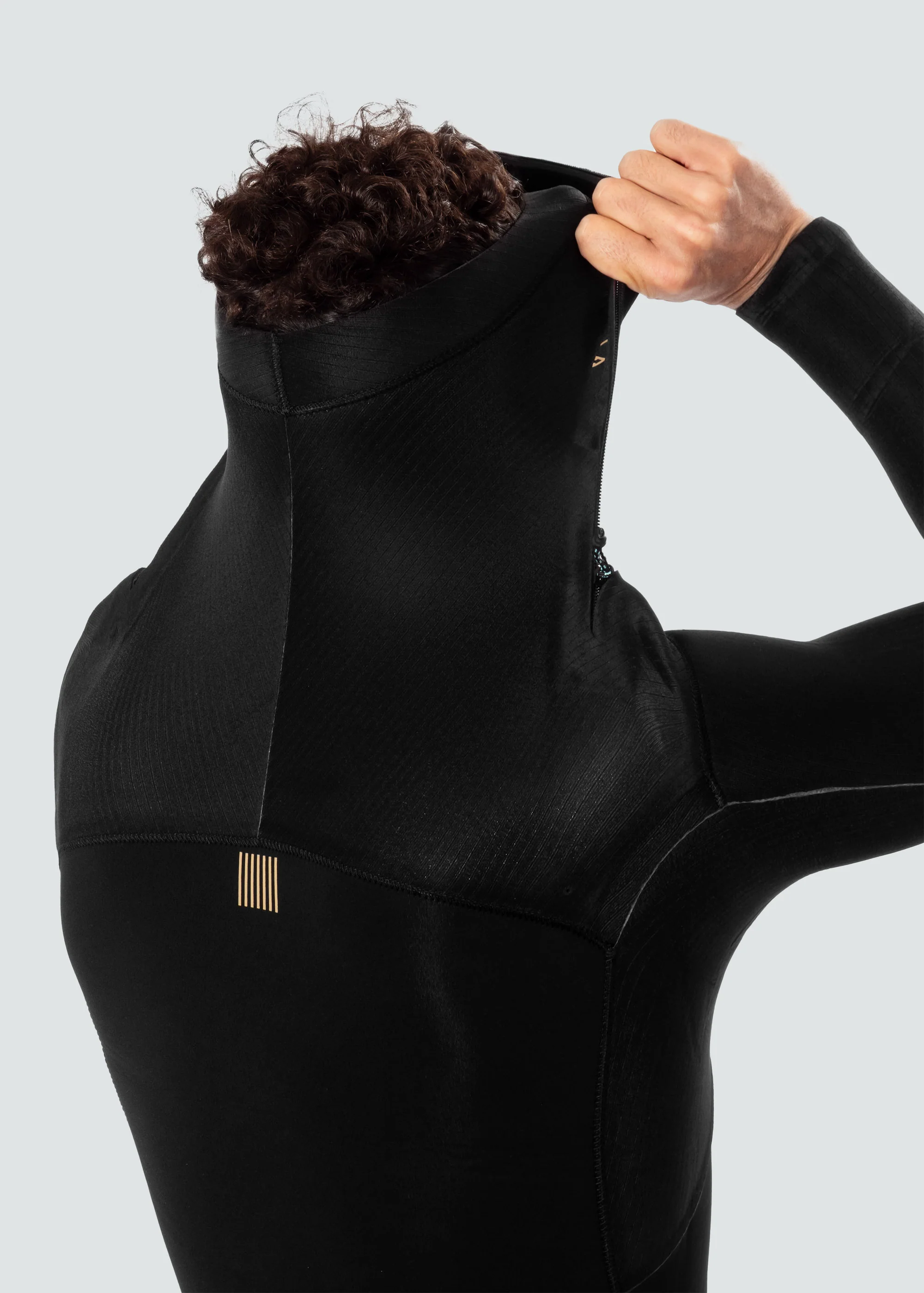 New Seas 3-2 U-Zip Wetsuit - Black - Image 5